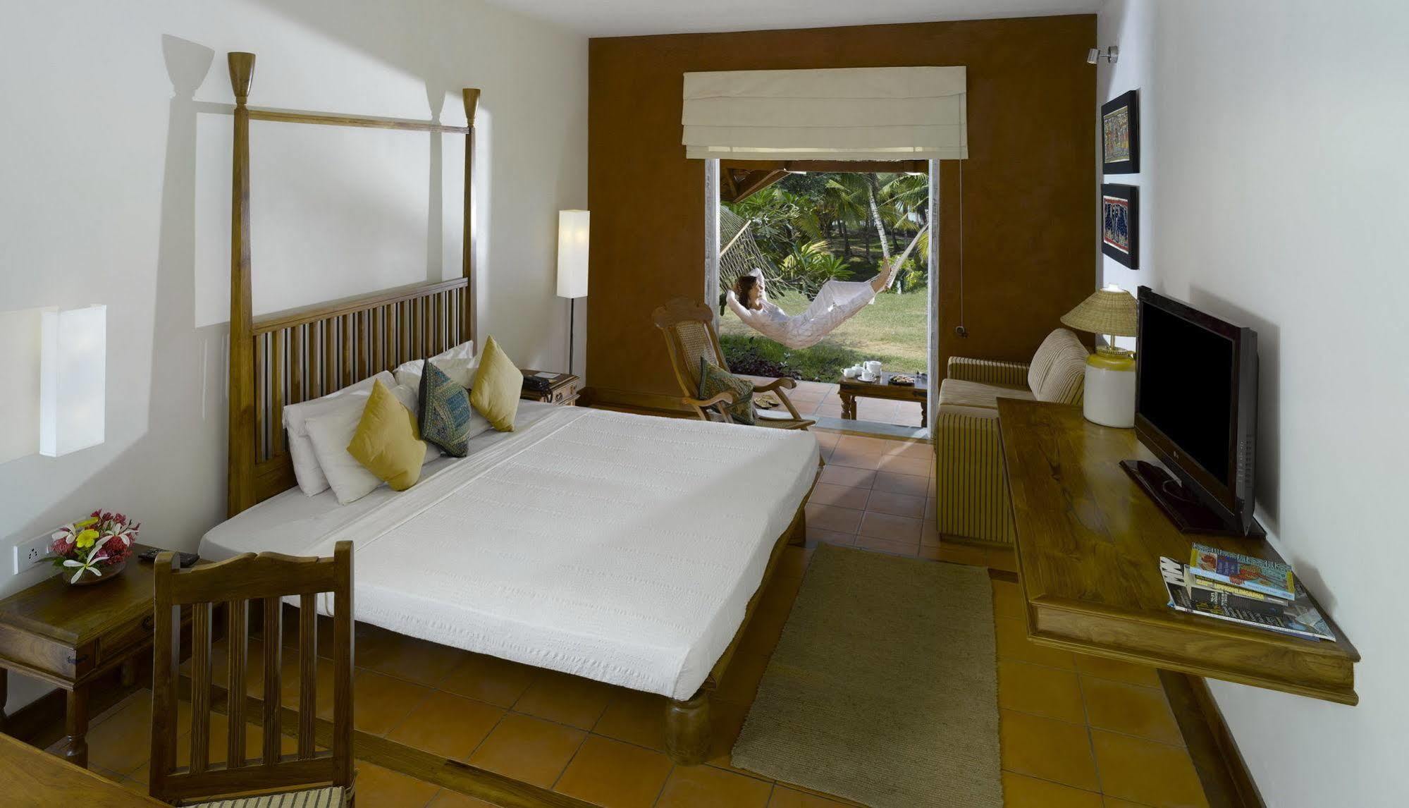 Poovar Island Resort Exterior foto
