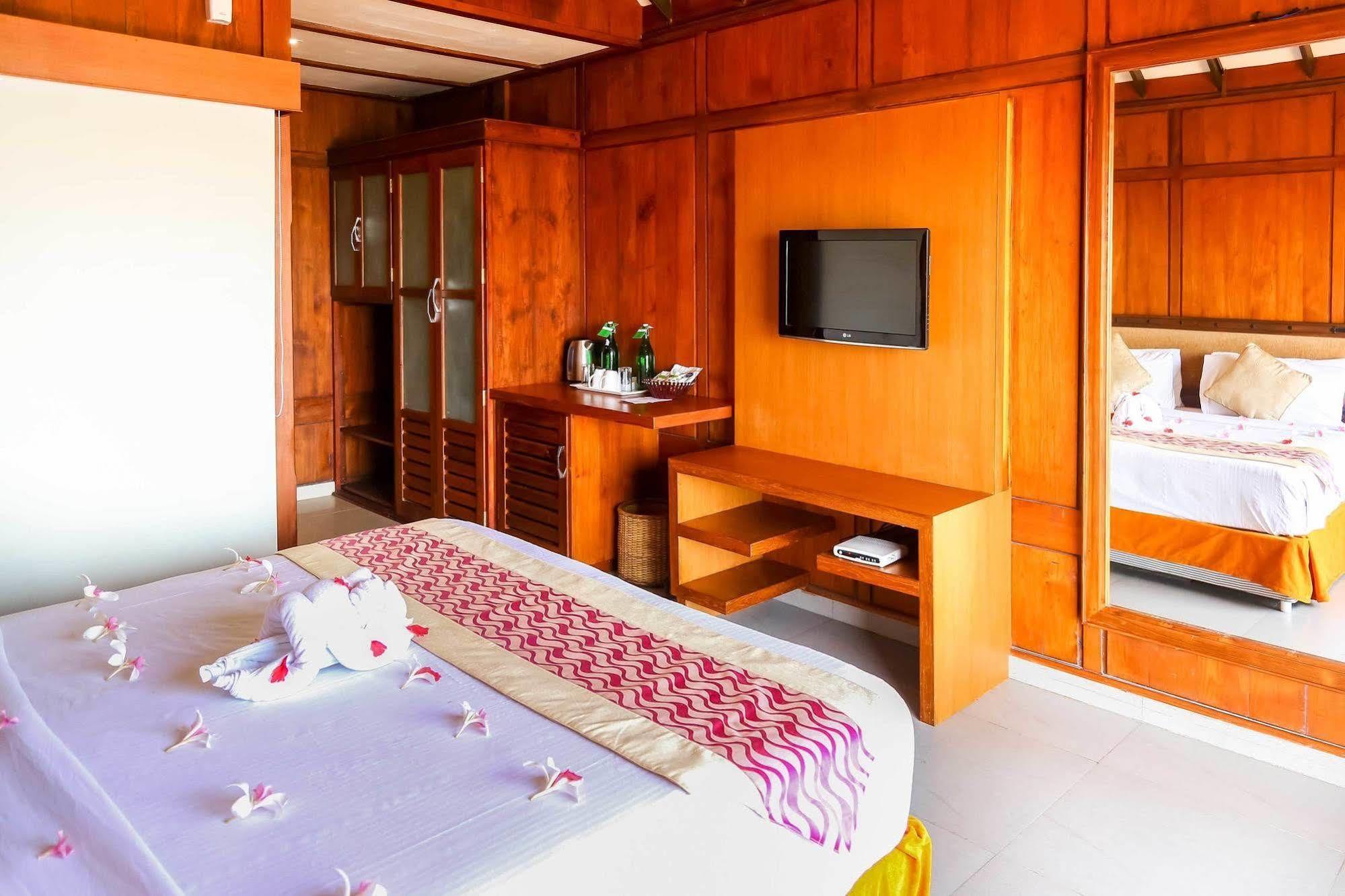 Poovar Island Resort Exterior foto
