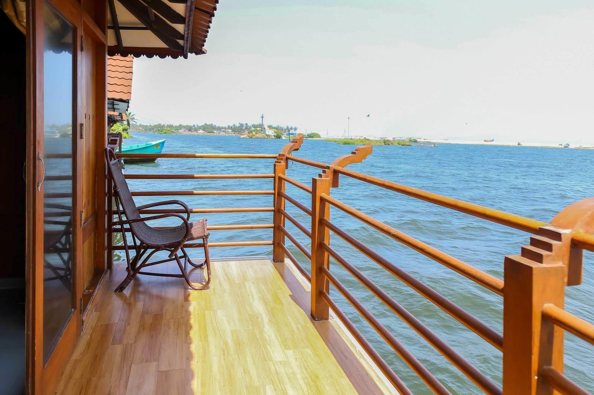 Poovar Island Resort Exterior foto